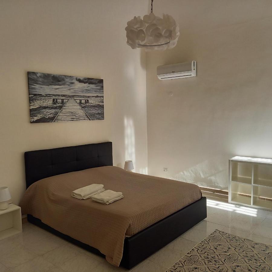 Di Fronzo Guest House T Triggiano Buitenkant foto