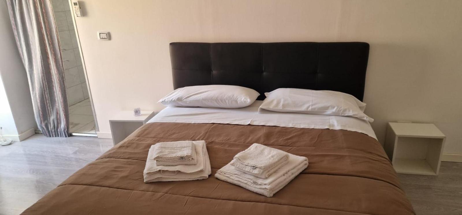 Di Fronzo Guest House T Triggiano Buitenkant foto